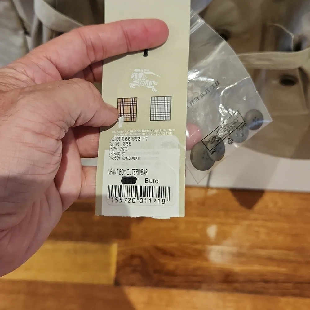 2Y Authentic Burberry Jacket - Picture 2 of 4